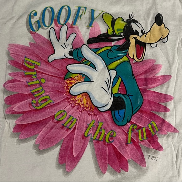 Goofy “Bring on the fun” Disney T-shirt - Picture 2 of 2